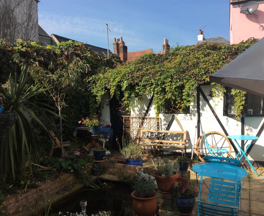 Bed and Breakfast Swanhouse Harwich Exterior foto
